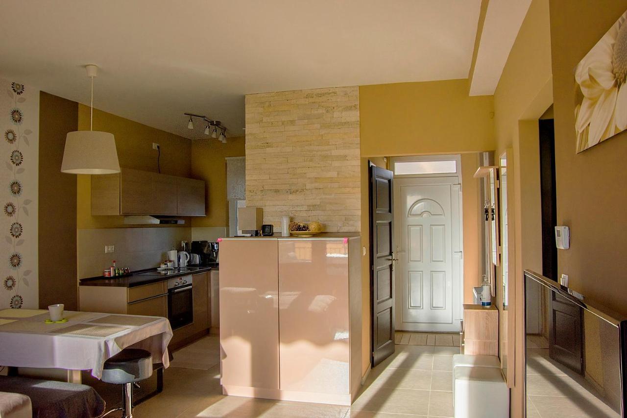 Panorama Apartman Apartment Zamárdi Екстериор снимка